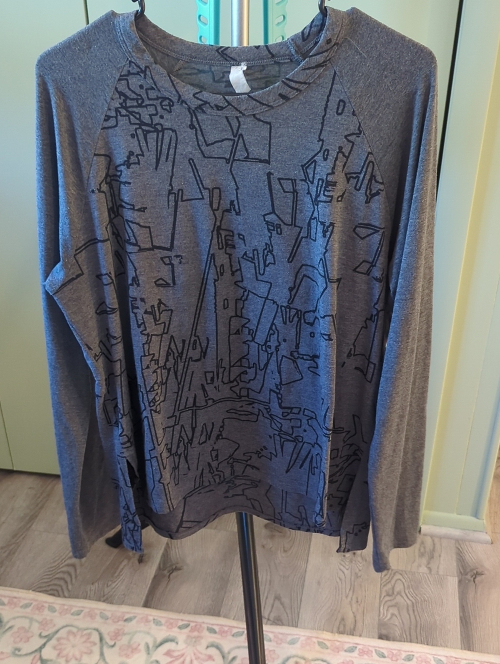 Under Armour Gray Long-Sleeve Graphic Tee